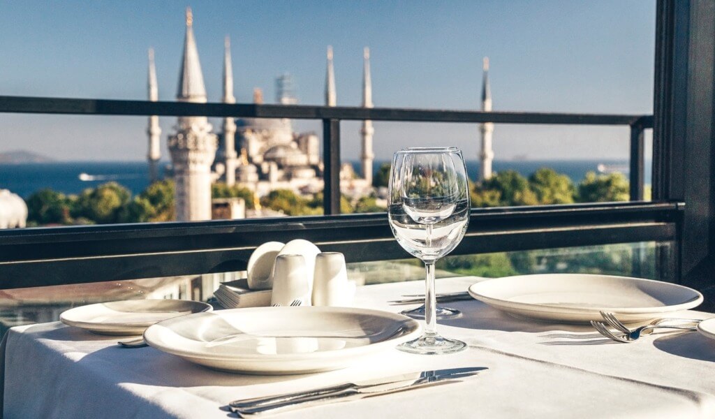 Sevgiliyle Yapılacaklar Listesi İlişkinize Değer Katacak 10 Aktivite