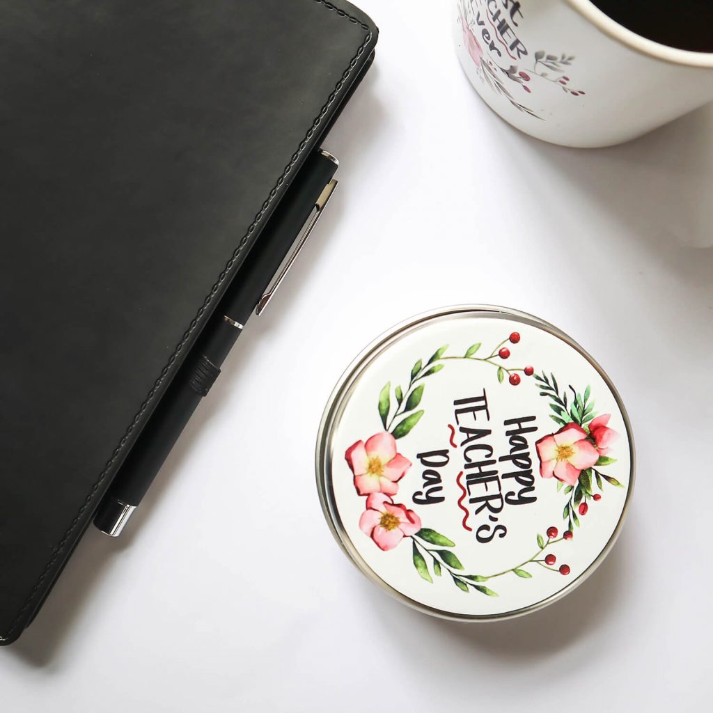 yade-ogretmenler-gunu-mum4-ls Yade-Ogretmenler-Gunu-Mum4-Ls