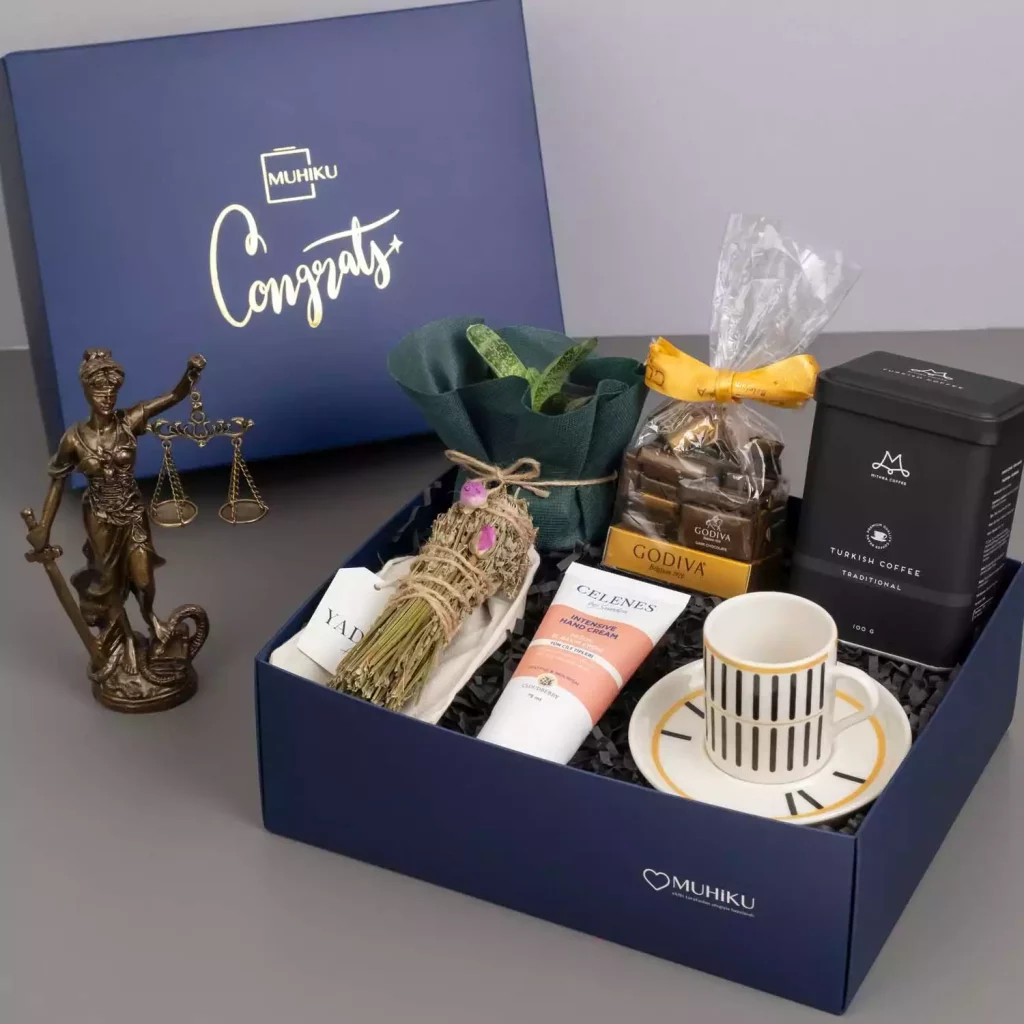 Başarılı Avukata Hediye Kutusu