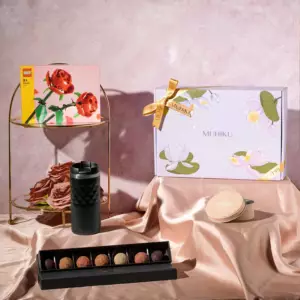 Anneye Mutlu Hissettiren Hediye Kutusu